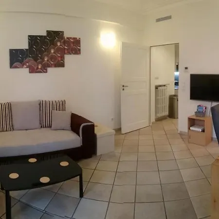 Apartment Centre - With Balcony And Stunning Sea View! Nice