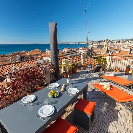 Apartment Le Chateau - The Beautiful Sight In Old Town, Private Terrace *