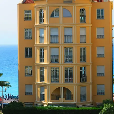 Nestor&Jeeves - Bleu Azur Vue Mer - Central - Very Close Sea *