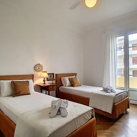Apartment Nestor&Jeeves - Palais Nicole - Central - Very Close Sea