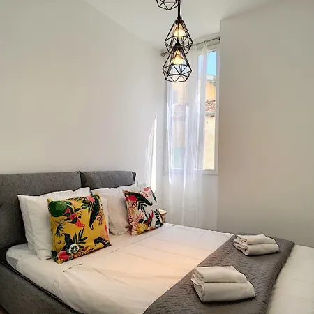 Apartment Nestor&jeeves - House Of Cards - - Very Close Sea Nice