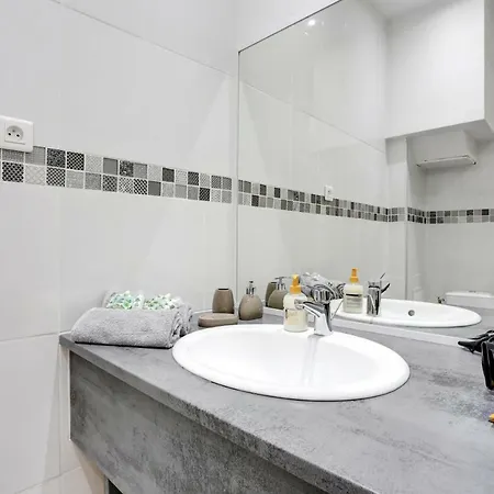 Le Philibert - Splendid, 6 Bedrooms, 12p, Renovated, Port, A/c Appartement *