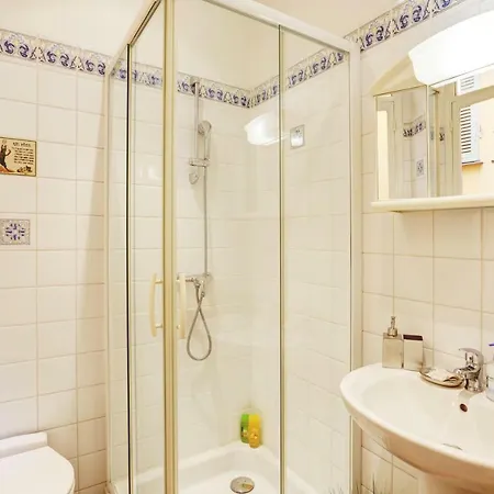Fontaine - Charming Provencal, Clim, 6 Guest, Old Town Appartement Nice