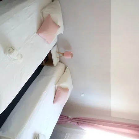 Neoresid - Résidence Vauban Appart hôtel *