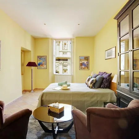 Fontaine - Charming Provencal, Clim, 6 Guest, Old Town Appartement Nice