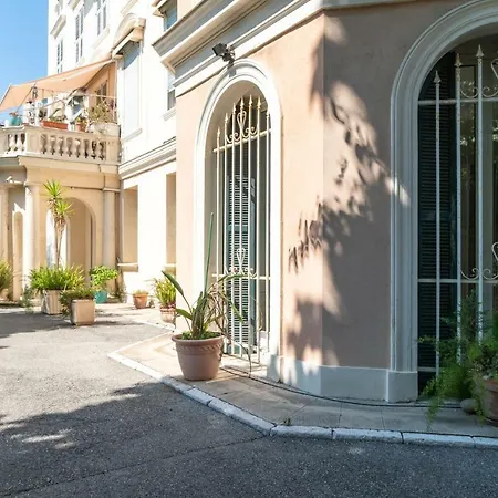 Anahit Appartement