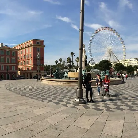 On Place Massena Appartement *