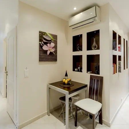 Appartement With Parking In Near The Harbor *