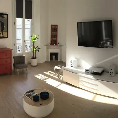 On Place Massena Appartement Nice