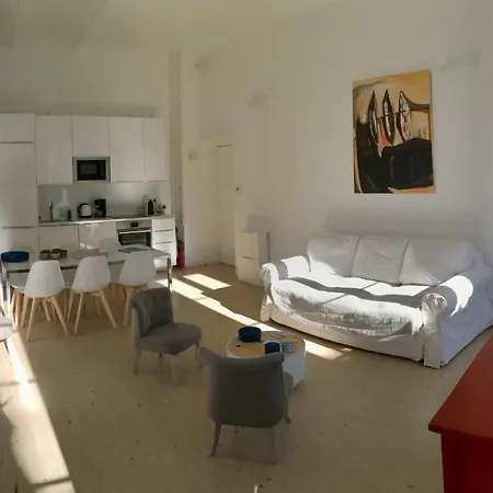 On Place Massena Appartement