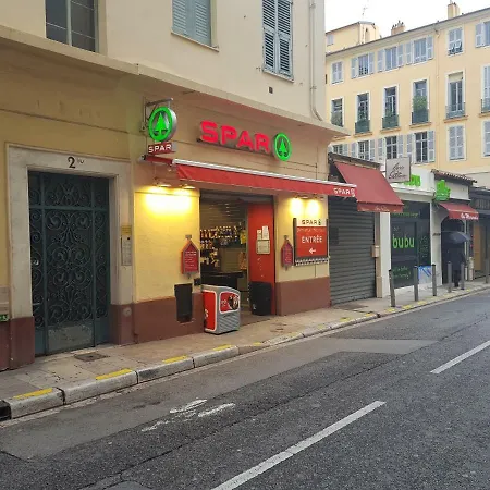 Studette En Plein Cœur Du Vieux Appartement *