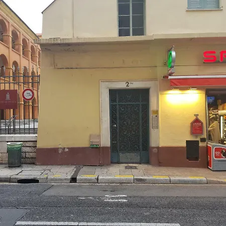 Studette En Plein Cœur Du Vieux Appartement Nice