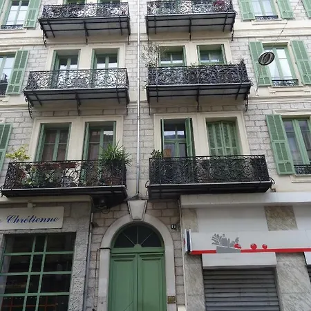 F2 Centre - Gare Apartment *