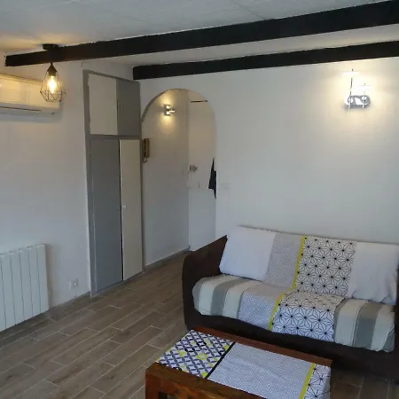 F2 Centre - Gare Apartment *