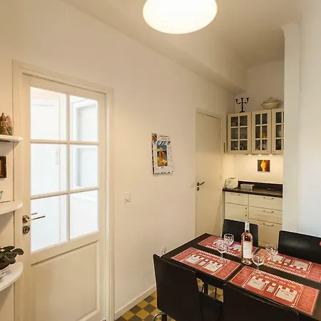Appartement Center Nice,1 , 2 Balcons