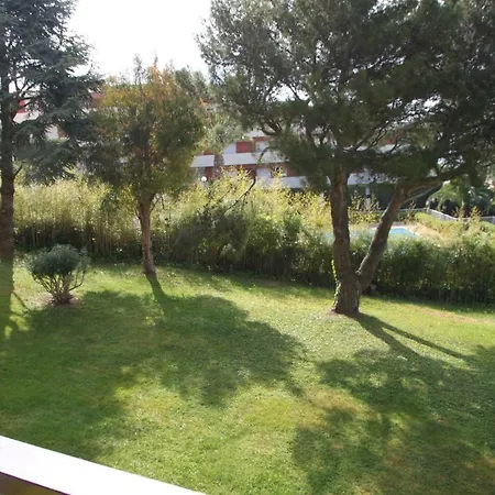 Oasis Méditerranéen Piscine&parking Calme Absolu Appartement *