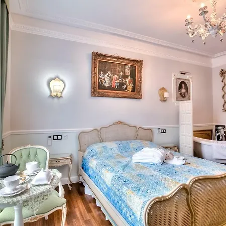 Aba Luxury B E B