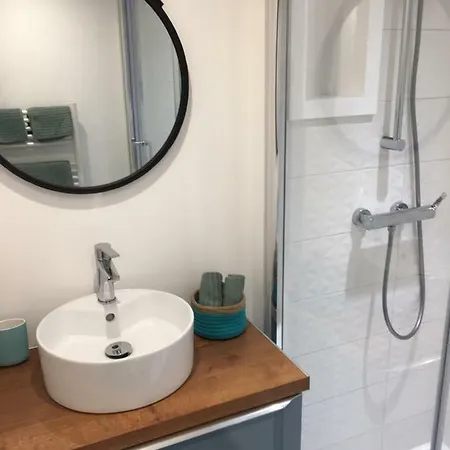 Appartement Homelivia, Frida, Mezzanine, Déco Raffinée Et Balcon Nice