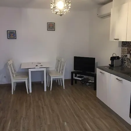 Appartement Cosy Poullan, 2-bedroom Apartment, 200 M From The