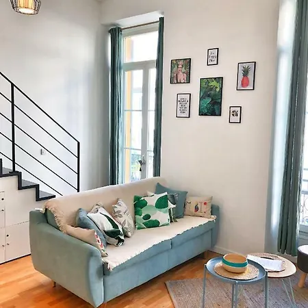 Homelivia, Frida, Mezzanine, Déco Raffinée Et Balcon *