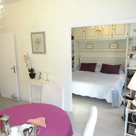 Les Grands Cedres C1 7 Avenue De Fabron Apartment