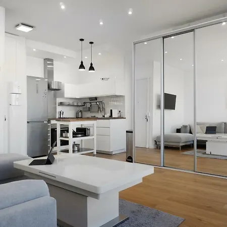 Appartement Waterfront Panoramic Sea View, Balcony, Ac