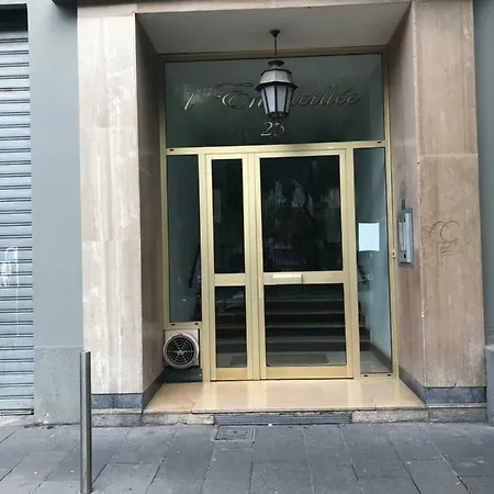 L’ensoleillée * Nice