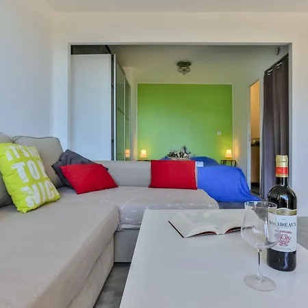 My Casa Terron - Sea View - Parking - Pool - Tennis Apartment Nice