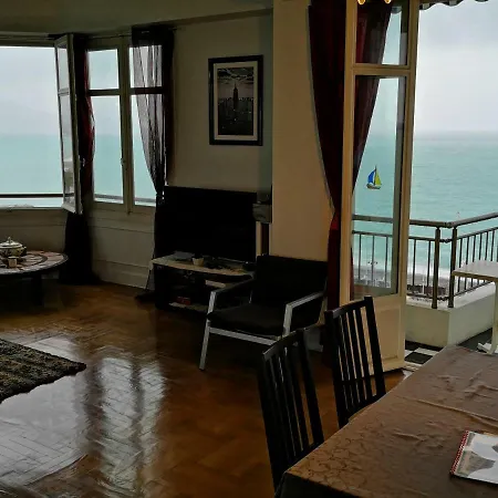 Apartment Le Mirage, Sea Front View, 3 Bedrooms, 100m *
