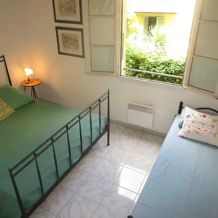 Apartment Vieux Nice, Grand 2p Sur Jardins, Parking, Calme, Soleil