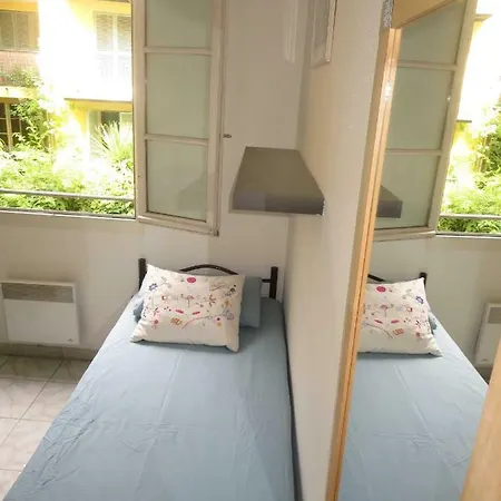 Vieux Nice, Grand 2p Sur Jardins, Parking, Calme, Soleil * Nice