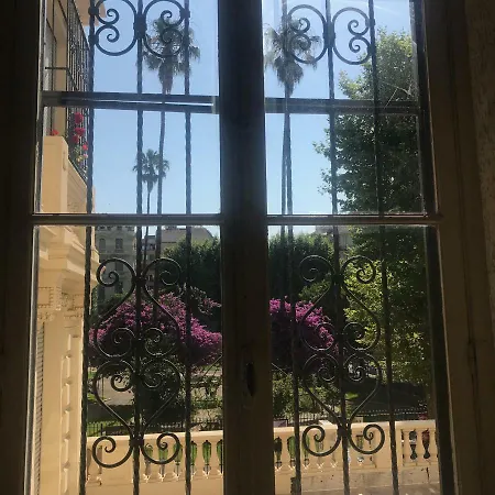 Roses & Ivy, Rue Du Congres Nice