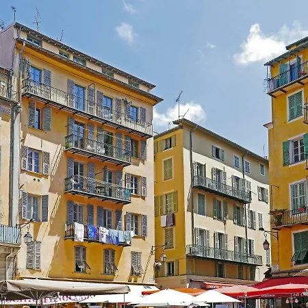 Apartment La Rose: Charming 2-room In The Heart Of - 3-min. From The Beach