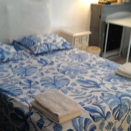 Chambres A Louer Couette-café *