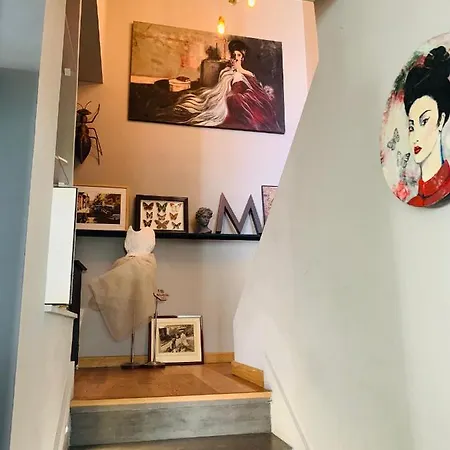 Iris Villa