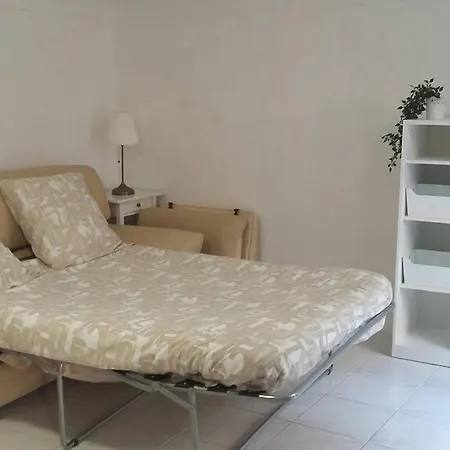 Studio Liberation Guest house *