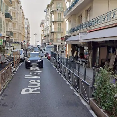 2 Pces Dans Le Carre D Or A 290 M Des Plages Appartement Nice