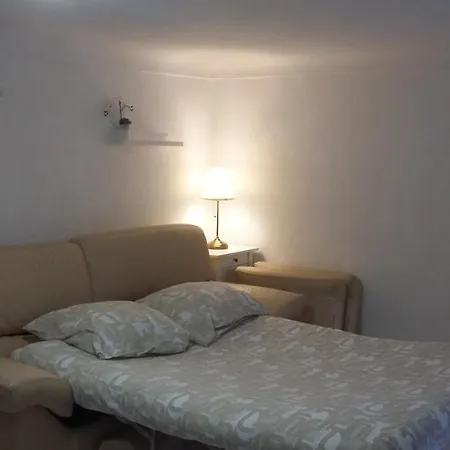 Studio Liberation Guest house *