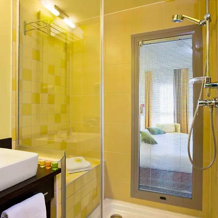 Hotel Ibis Styles Centre Port Nice
