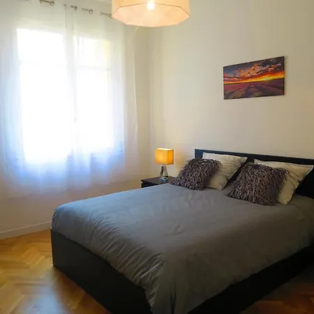 Appartement Carré D’or Appt 4 Pièces Moderne Et Spacieux *