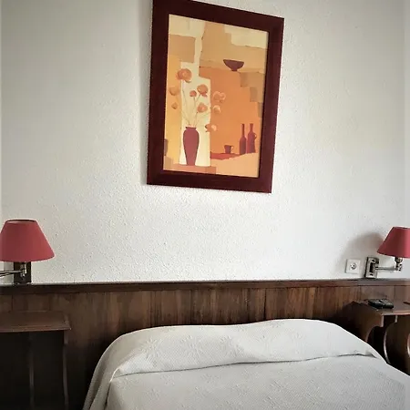 Marbella Hotel *