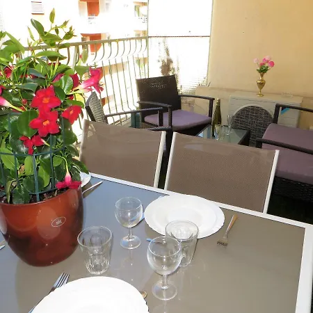 Appartement 9 Avenue De Carras
