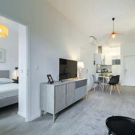 3 Fodere - Magnifique 2 Pièces - Quartier Du Port - Dernier étage Appartement