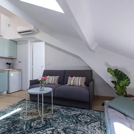 Apartment 7 Deloye - 2 Pieces Renove - Dernier Etage - Clim