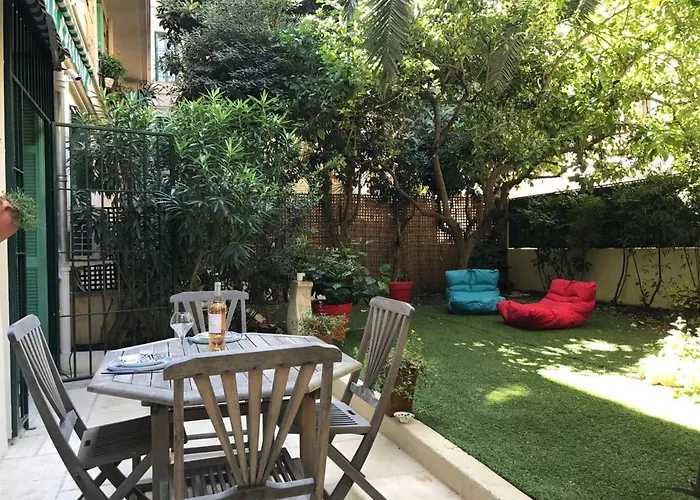 Homelivia, Luxueux Appartement Avec Jardin Prive