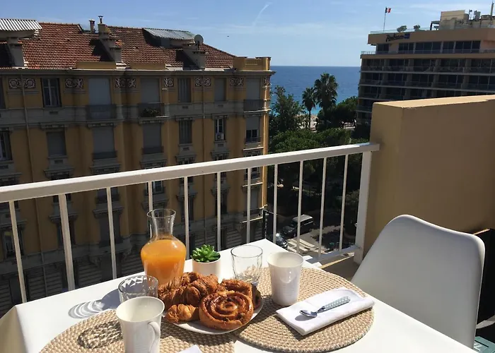 Studio 100M De La Mer