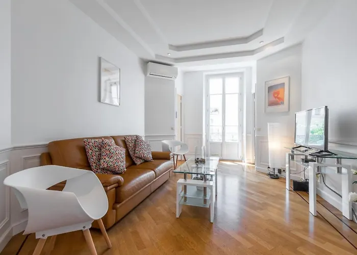 Jean Medecin Avenue - Classy And Cosy 3 Bdrs Downtown & Parking