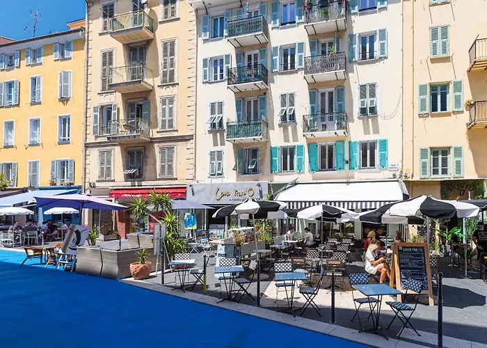 Amazing 3 Bdrs And Garden Place Du Pin Parking !