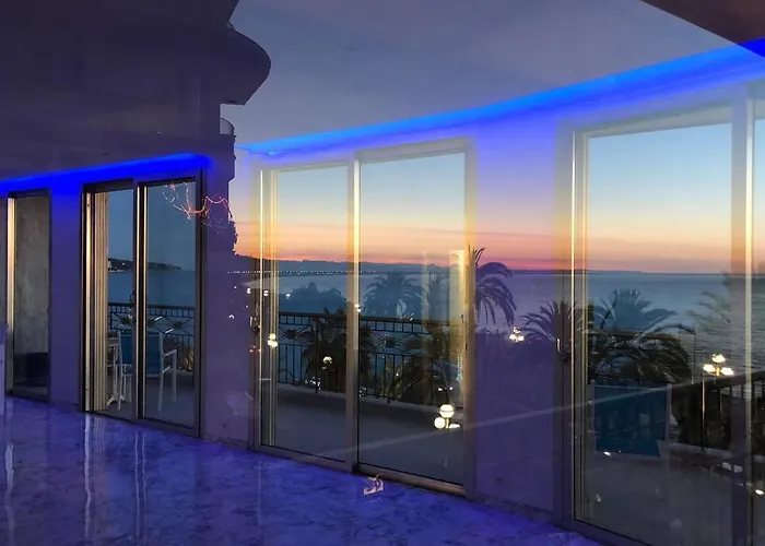 Promenade des anglais Amazing sea view 140M2 3BR