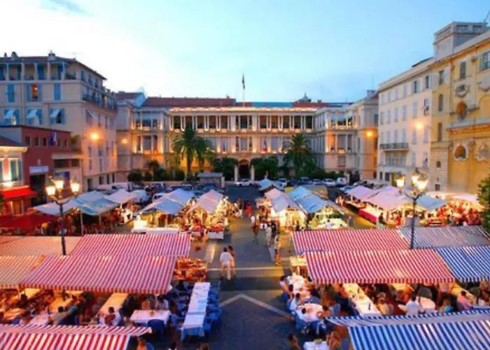 Magnifique 2 Pieces En Plein Coeur Du Vieux Nice